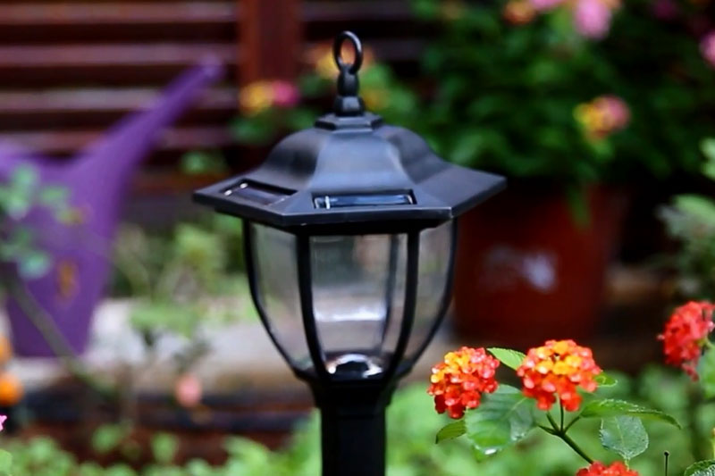 Classic Coach Type Solar Path Light